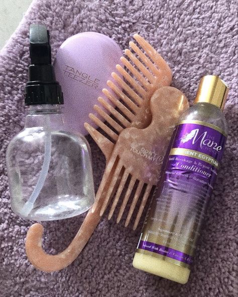 4b Hair Care, Hair Care Aesthetic, Natural Hair Journey Tips, Curly Products, Hair Journey Tips, Curly Hair Growth, Hair Motivation, 4b Hair, Curly Hair Care Routine