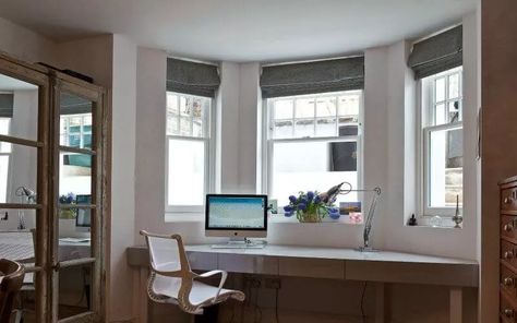 sash window bay study Desk In Bay Window, Bay Window Office, Dark Wooden Desk, Bay Window Desk, Window Office, Window Desk, Home Study Rooms, Alternative Seating, Shelf Decor Living Room