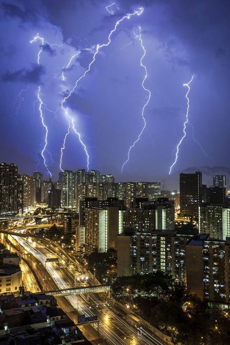 Hong Kong Lightning Storm Thunder And Lighting, Lightning Storms, Hong Kong Photography, Lighting Storms, Lightning Photography, Crazy Weather, Blinded By The Light, Nature Photography Tips, Wild Weather