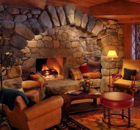 Cozy Rustic Italian Decor, Lake Placid Lodge, Design Camino, Rustic Italian, Cabin Living, Plant Guide, Hunting Lodge, Log Cabin Homes, Home Fireplace