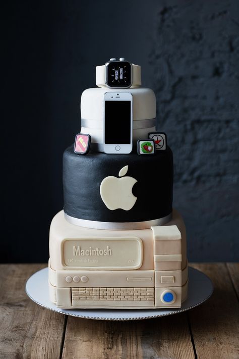 Perfect Apple Fan Birthday Cakes for the Ultimate Geek Watch Cake, Birthday Cake For Men, Cake For Men, Tech Enthusiast, Birthday Cakes For Men, Mom's Birthday, Themed Birthday Cakes, Birthday Special, Cakes For Men