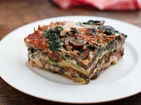 Get Zucchini Lasagna Recipe from Food Network Lasagna Zucchini, Best Zucchini Recipes, Mushroom Lasagna, Zucchini Lasagna, Pioneer Woman Recipes, Ree Drummond, Lasagna Recipe, Zucchini Recipes, Pioneer Woman