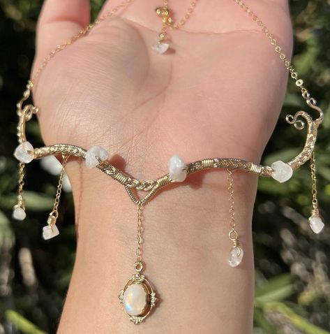 Whimsical Wedding Accessories, Fairytale Wedding Jewelry, Goddess Jewelry Aesthetic, Wire Wrap Choker, Wire Wrapped Choker, Fairy Accessories Jewellery, Fae Jewelry, Fairytale Wedding Ring, Ethereal Necklace