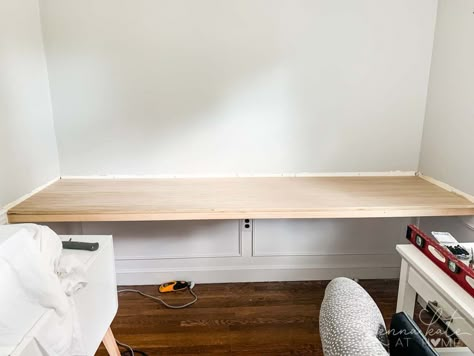 Floating Desk Above Radiator, Diy Built In Desk Nook, Floating Desk Nook, Long Floating Desk, Diy Closet Desk, Diy Floating Table, Flooring Desk, Mobile Renovations, Floating Desk And Shelves