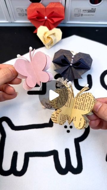 How To Cut Butterfly Paper, Origami With Square Paper, Cute Origami Animals, Dyi Art, Butterfly Cut, Chart Ideas, Cute Origami, Handmade Butterfly, Paper Craft Ideas