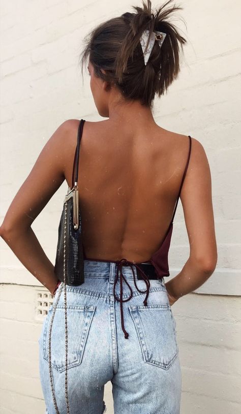 Diy Backless Top, Open Back Top Outfit, Bonaroo Outfit, Diy Backless, Open Back Top, Coachella Outfit, Backless Top, Top Outfit, Simple Fashion