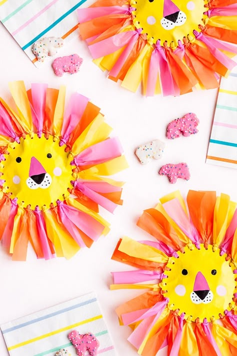 Dogs Crafts, Diy With Kids, Circus Gifts, Circus Crafts, Lion Craft, Handmade Favors, Handmade Charlotte, Dog Crafts, Circus Theme