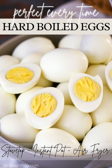 Creative Egg Recipes, How To Boil Eggs, Perfect Deviled Eggs, Instant Pot Hard Boiled Eggs, Egg Nutrition Facts, Boiling Eggs, Cooking Hard Boiled Eggs, Boiled Egg Recipes, Perfect Boiled Egg