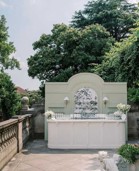 The Priscilla Bar⁠ and a yet-to-be-named (but coming soon to our website) backdrop =)⁠ ⁠ planning: @laurynprattes⁠ photos: @vickigrafton⁠ venue: @meridianhouse��⁠ catering: @occasionscaterers⁠ florals: @floralandbloom⁠ White Bar Wedding, Wedding Bar With Flowers, White Wedding Bar Setup, Arch Bar Sign, Wedding Bar Floral Installation, Wedding Drink Bar, Event Venue Spaces, Reception Bar, Modern Gazebo