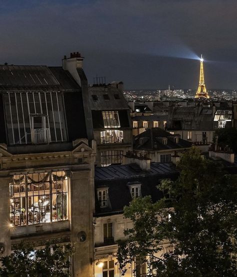 Paris Rooftops, Paris Dream, Paris Vibes, Artist Workshop, Parisian Life, Paris Aesthetic, Living In Paris, Dream City, Rooftops