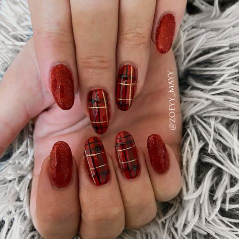 Tartan Christmas Nails, Tartan Plaid Christmas Nails, Christmas Tartan Nails, Christmas Nails Tartan, Red Tartan Nails, Tartan Nail Art, Tartan Nails, Fall Tartan Nails, Tartan Nails Red