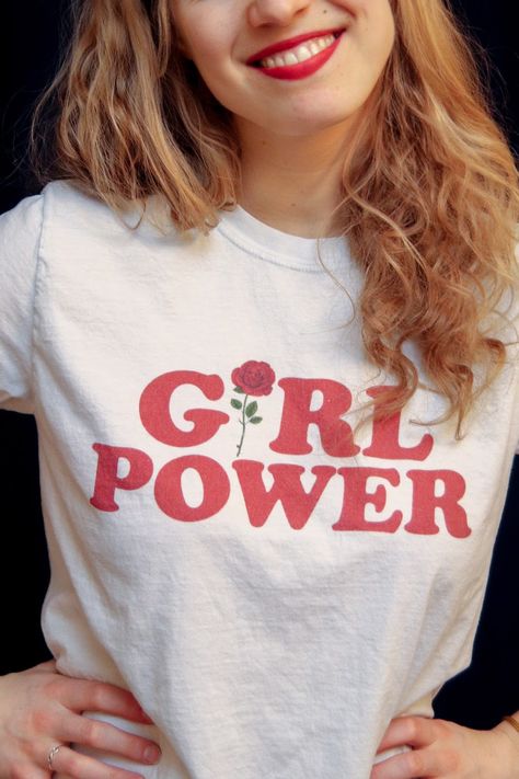 Grunge Fashion Outfits, Girl Power T Shirt, Girl Power Shirt, Travel Clothes Women, Rose T Shirt, Hipster Outfits, Punk Rock Fashion, Aesthetic Grunge, Grunge Aesthetic