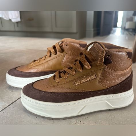 Size: 7 1/2 Brand: Reebok Color: Brown Never Worn Perfect Condition Reebok Npc Ii, Reebok Club C Double, Turquoise Shoes, Reebok Freestyle, Reebok Classic Sneakers, Shoes Reebok, Mid Sneakers, Reebok Classics, Suede Trainers