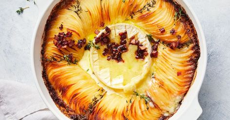 Bacon And Brie, Creamy Potato Bake, Potato Bake Recipe, Brie Recipes, Bacon Potato, Caramel Tart, Potato Bake, Chicken Korma, Creamy Potato