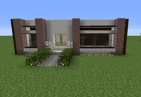 Clothing Store - GrabCraft - Your number one source for MineCraft buildings, blueprints, tips, ideas, floorplans! Minecraft Stores Building Ideas, Clothes Store Minecraft, Minecraft Gift Shop Build, Shop Minecraft Build, Store In Minecraft, Minecraft Clothes Shop, Armor Shop Minecraft, Mincraft Bulds, Minecraft Walmart Building