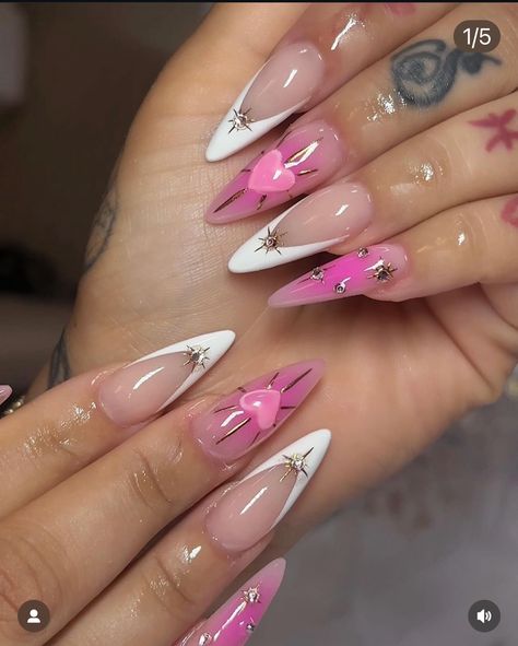 Girly Stilleto Nails, Almond Stilleto French Nails, Cute Stilletos Nails, Pointy Almond Nails Designs, Stiletto Nails Designs Short, Round Stiletto Nails, Pink Stiletto Nails Designs, Stiletto Short Nails, Stiletto Pink Nails