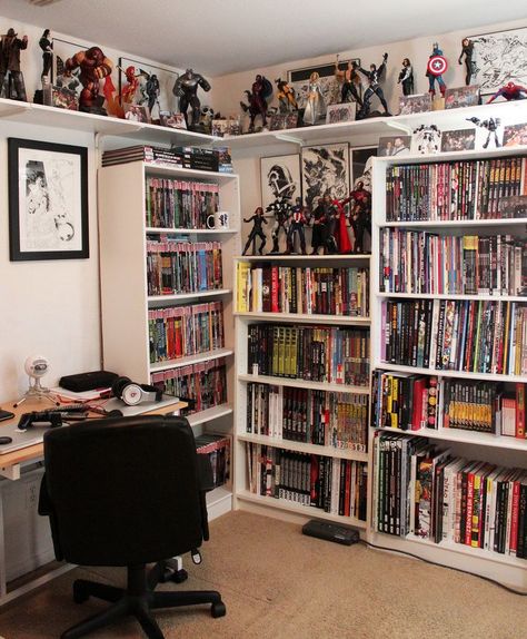 example nerd room Sala Nerd, Nerd Room Ideas, Comic Book Rooms, Gamer Room Diy, Gamer Room Design, Comic Room, Geek Room, Nerd Room, Otaku Room