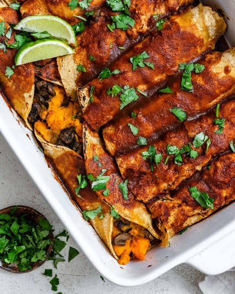 These Sweet Potato Enchiladas are ready in just 30 minutes and are incredibly flavorful! They're spiced to perfection with the most delicious filling. #plantbasedonabudget #sweet #potato #enchiladas Sweet Potato Enchiladas, Potato Enchiladas, Vegan Enchiladas, Vegan Feta Cheese, Plant Based Recipes Dinner, Vegan Mexican Recipes, Filling Dinner, Cooking Sweet Potatoes, Meatless Dinner