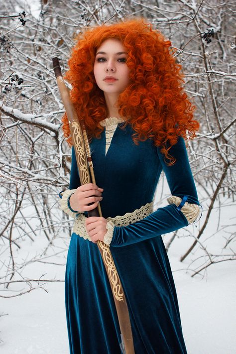 Curly Halloween Costume, Pixar Cosplay, Brave Cosplay, Huntress Cosplay, Merida Costume, Merida Cosplay, Dakota Johnson Street Style, Merida Disney, Princess Academy