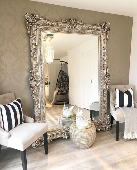 Standing mirror decor