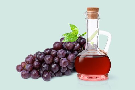 3 Healthy Reasons to Use Red Wine Vinegar Wine Vinegar Salad Dressing, Red Wine Vinegar Salad, Red Wine Vinegar Salad Dressing, Red Wine Benefits, Vinegar Salad, Vinegar Salad Dressing, Salad Recipe Ideas, Vinegar Uses, Plum Dress