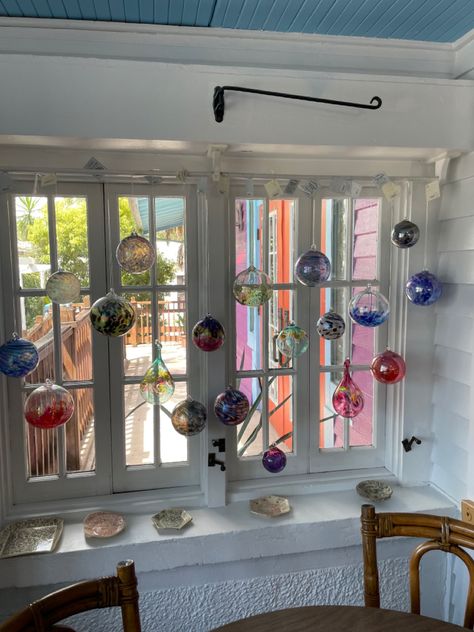 Glass Balls Display Decorating Ideas, Glass Balls, Glass Balls Display, New Years Eve Decorations, Big Balls, Glass Bauble, Hanging Crystals, Kitchen Colors, Glass Ball