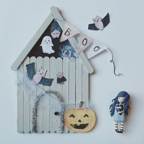 Haunted House Craft, Popsicle Stick Houses, Halloween Illustrations, Halloween Illustration, Kids' Crafts, Unique Halloween, Halloween Deco, Popsicle Sticks, Halloween Festival