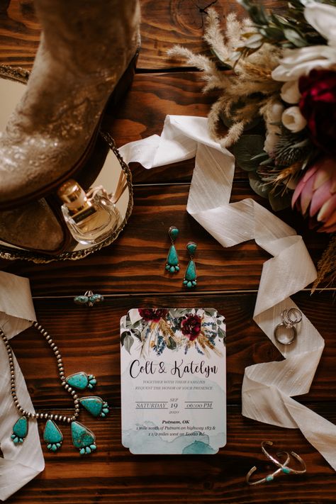 Wedding Details Unique, Wedding Flatlay, Western Wedding Invitations, Western Themed Wedding, Country Theme Wedding, Sedona Wedding, Wedding Details Photography, Country Wedding Invitations, Western Wedding