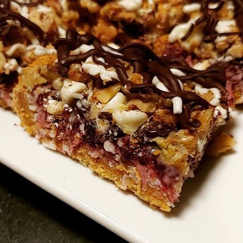 Raspberry Magic Cookie Bars, Bake Sale Bars, Raspberry Cookie Bars, Raspberry Cookie, Eagle Brand Milk, Cookie Bars Easy, Magic Cookie Bars, Raspberry Cookies, Kinds Of Cookies