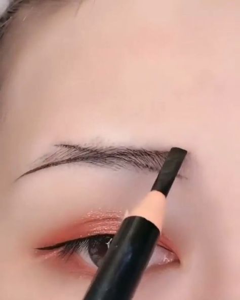 How To Make Eye Brow, Easy Ways To Do Eyebrows, Easy Way To Do Eyebrows, Tutor Alis Pemula, Tutorial Membuat Alis, Tutor Alis Natural, Tutorial Bikin Alis, Cara Bikin Alis Natural, Cara Membuat Alis Natural