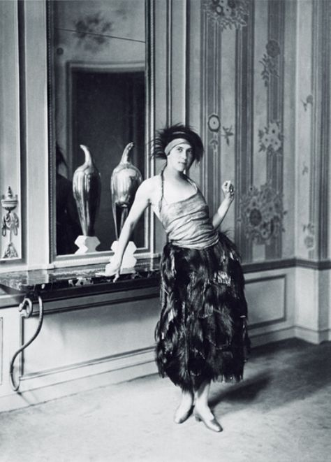 Denise Poiret 1910s Wallpaper, Poiret Fashion, Sculpture Bird, Paul Poiret, Natalia Vodianova, Moda Paris, French Fashion Designers, Costume Institute, Man Ray