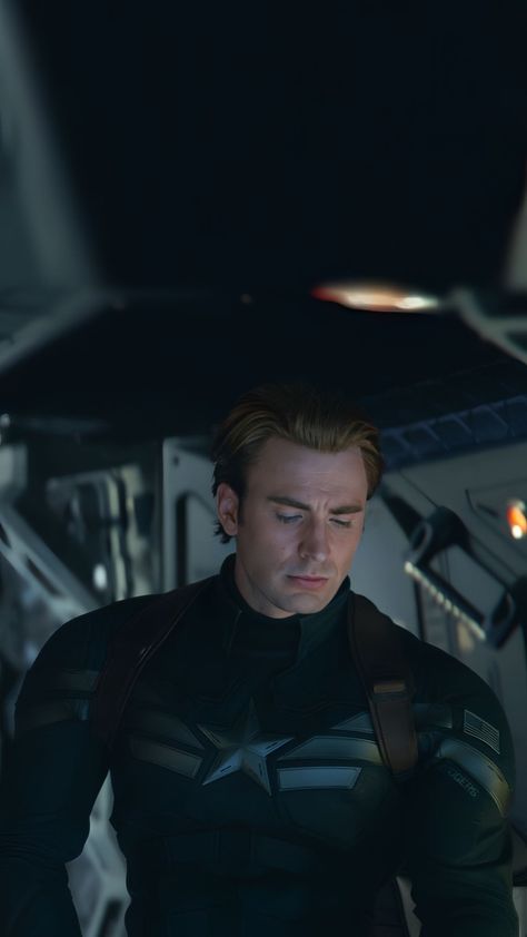 Steve Rogers Wallpaper, Chris Evans Wallpaper, Steve Rogers Aesthetic, Captain America Aesthetic, Avengers Fanfic, Captain America Star, America Wallpaper, Steven Rogers, Captain Rogers