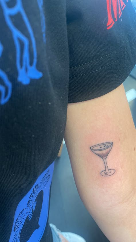 Esspresso Martini, Martini Tattoo, Rosie Core, Tattoo Rabbit, Martini Nails, Bestie Tats, Whiskey On The Rocks, Mum Tattoo, Expresso Martini