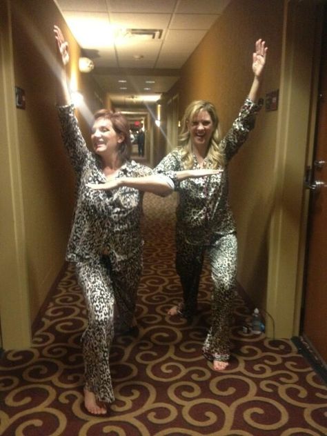 dance mom Jill and Melissa in matching jammies :) Dance Moms Funny Photos, Dance Moms Matching Pfps, Funny Dance Moms Photos, Mellisa Dance Moms, Dance Mom Photos, Funny Dance Moms Pics, Dance Moms Behind The Scenes Photos, Rare Dance Moms Pics, Dance Mom Pictures