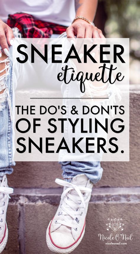 How To Make Sneakers Look Chic, How To Style Orange Sneakers, Smart Casual With Sneakers Women, Trendy Outfits With Sneakers, Work Clothes With Tennis Shoes, Womens Jeans And Sneakers Outfits, Work Outfit With Jeans And Sneakers, High Sneakers Women Outfit, How To Wear Colorful Sneakers