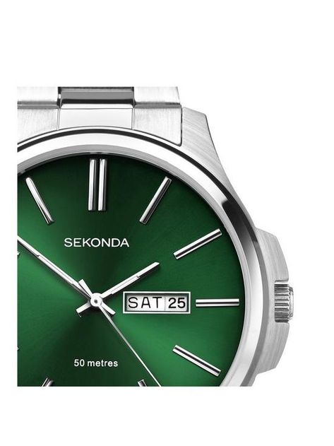 Sekonda Mens Classic Jones Silver Stainless Steel Bracelet with Green Dial Analogue Watch This Sekonda watch fastens with a stainless steel bracelet. The watch has a round, stainless steel case housing a green sunray dial with a day/date window and up to 50 metres water resistance. 24Hr Display: N Depth: 10 MM Height: 46 MM Width: 44 MM Age Range: 14+ Case Diameter (in cm): 4 Case height (in cm): 4 Case Length (in cm): 4.6 Case Shape: Round Case Width (in cm): 5.3 Water Resistant: Y Sekonda Watch, Matric Dance, Analog Watch, Steel Bracelet, Stainless Steel Bracelet, Stainless Steel Case, The Watch, 12 Months, Order Online