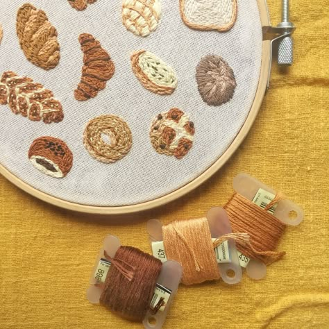 Bread Embroidery, Embroidery Icons, Food Embroidery, Painting Studies, Totes Ideas, Recipe Journal, Simple Painting, Embroidery Stitching, Hand Embroidery Projects