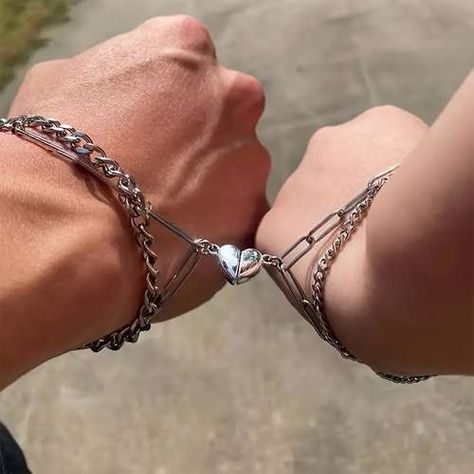 Couples Jewelry Bracelets, Couple Matching Bracelets, Bracelets For Couple, Birthdate Tattoo, Gift For Bf, Photos Couple Mignon, Things For Friends, Relationship Jewelry, Matching Jewelry For Couples