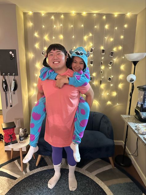 Sully And Boo, Halloween Couple Costume, Halloween Couple, Couple Costume, Couple Halloween, Couple Halloween Costumes, Couples Costumes, Costume Party, Harajuku