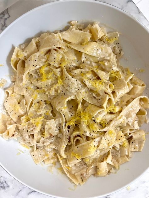 Boursin Lemon Pasta Boursin Lemon Pasta Recipe, Lemon And Boursin Orzo Bake, Creamy Boursin Lemon Pasta, Lemony Baked Boursin Pasta, Pasta With Boursin, Boursin Pasta Recipe Tiktok, Dream Restaurant, Brunch Burger, Main Salad