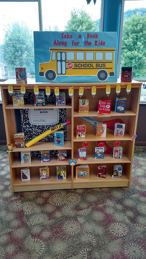 September Book Displays Library, Back To School Displays Library, Back To School Library Ideas, Back To School Book Display, September Book Displays, Library Back To School Displays, 1000 Books Before Kindergarten Display, August Library Displays, Back To School Library Displays