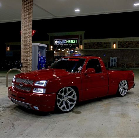 Chevy Silverado Ss, Chevy Silverado Single Cab, Silverado Single Cab, Lowrider Hydraulics, Chevy Trucks Lowered, Truck Videos, Classic Cars Trucks Chevy, Single Cab Trucks, Chevy Trucks Silverado