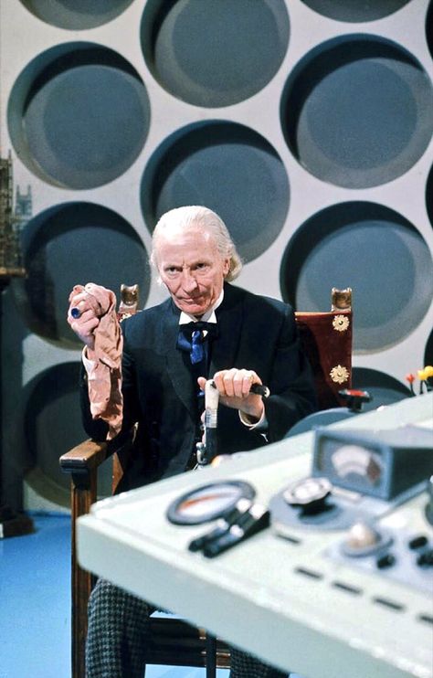 Embedded Diy Naruto, 1st Doctor, Doctor Who Tv, William Hartnell, Classic Doctor Who, 13th Doctor, Doctor Who Art, Doctor Who Tardis, First Doctor