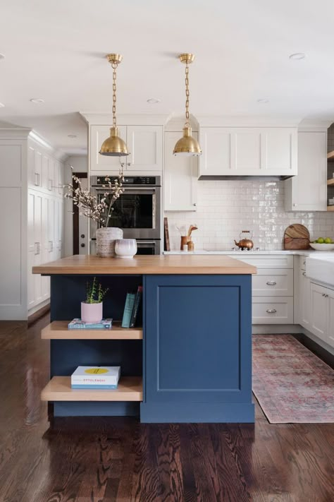 Blue Modern Farmhouse, Blue Kitchen Island, Lake House Kitchen, Modern Kitchen Cabinet Design, Shaker Style Kitchens, Modern Kitchen Cabinets, Blue Kitchen, Luxury Kitchen Design, Kitchen Design Decor