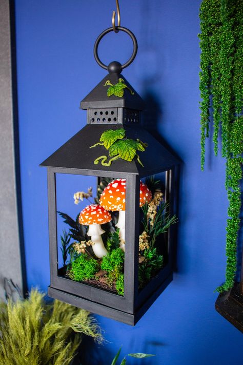 Fantasy Lamp, Art Deco Fairy, Mushroom Lantern, Tropical Garden Party, Lamp Mushroom, Fairy Lantern, Mushroom Light, Mushroom Crafts, Fairy Lanterns