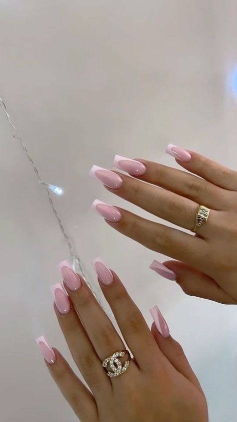 French Nail Ideas, Pink French Manicure, Channel Ring, Golden Jewellery, Pink French Nails, Baby Pink Nails, Pink French, French Nail, Golden Jewelry