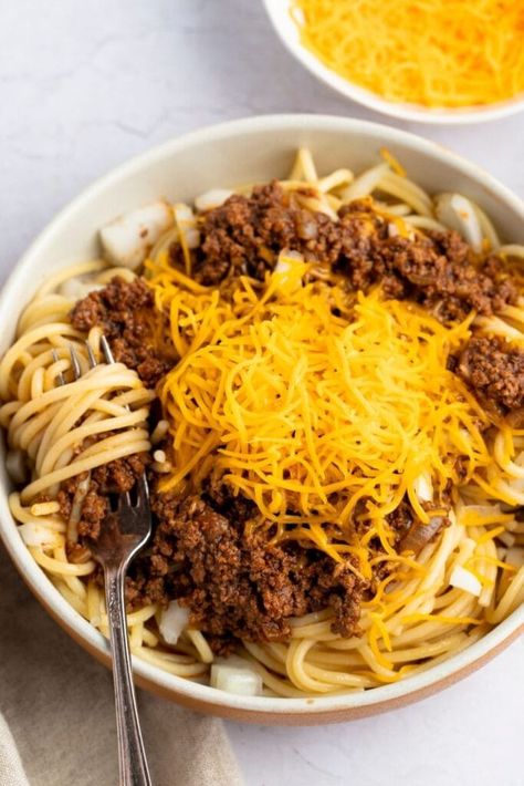 Copycat Skyline Chili Recipe, Skyline Chili Recipe, Cincinnati Chili Recipe, Skyline Chili, Ground Beef Chili, Cincinnati Chili, Slow Cooker Chili Recipe, Mediterranean Spices, Chili Recipe Turkey