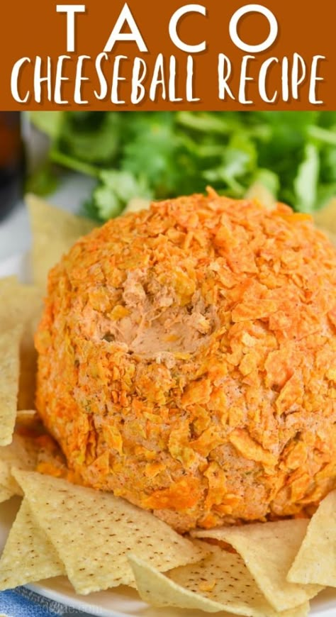 This Taco Cheese Ball Recipe is going to be your new favorite appetizer! It's easy to make, has that delicious homemade taco seasoning flavor, and is totally addictive.  It's easy to make and perfect for a party! Doritos Cheese Ball, Dorito Cheese Ball, Taco Cheese Ball, Baked Crab Dip, Dill Dip Recipes, Cheese Ball Recipes Easy, Cheese Ball Recipe, Cheese Log, Fat Food