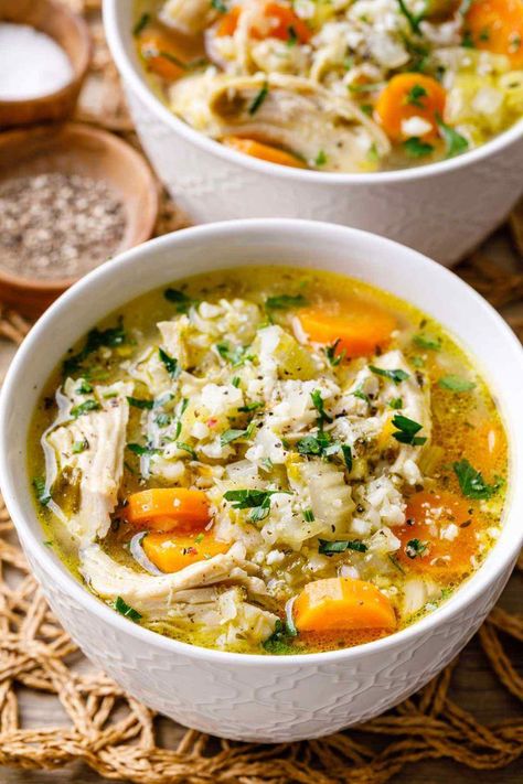 Instant Pot Chicken and Cauliflower Rice Soup (Low Carb) - Paleo Grubs Chicken And Cauliflower Rice Soup, Cauliflower Rice Soup, Aip Dinners, Chicken And Cauliflower Rice, Daniels Fast, Soup Low Carb, Low Carb Chicken Soup, Instant Meals, Chicken And Cauliflower