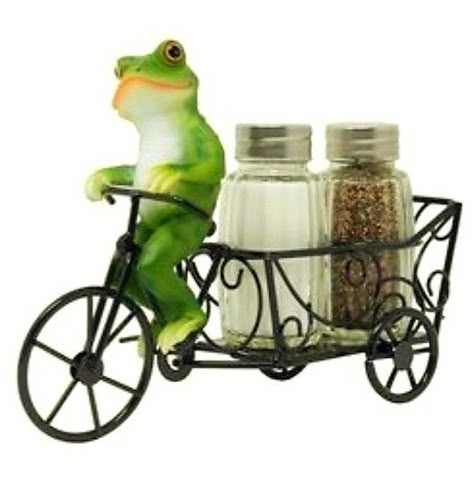 Whimsical Restaurant, Bicycle Cart, Cottage Kitchen Decor, Frog Stuff, Restaurant Dining Room, Frog House, Riding Bicycle, Frog Theme, Dining Room Table Centerpieces